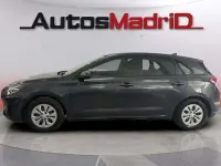 Usado Hyundai i30 110 CV (80 kW) 2021 Gris Utilitario