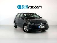 Usado VW Golf VII 117 CV (86 kW) 2019 Gris Berlina