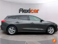 Usado Ford Focus Trend+ 120 CV (88 kW) 2020 Gris Utilitario