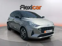 Usado Hyundai i10 Style 84 CV (61 kW) 2021 Marrón Utilitario