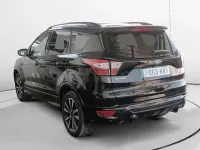Usado Ford Kuga ST-Line 150 CV (110 kW) 2018 Negro SUV