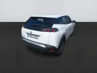 Usado Peugeot 2008 Active 110 CV (80 kW) 2021 Blanco SUV