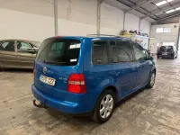Usado VW Touran Advance 140 CV (102 kW) 2004 Azul Monovolumen