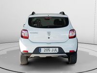 Usado Dacia Sandero Stepway 91 CV (66 kW) 2015 Blanco Utilitario