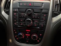 Używany Opel Astra Selective 110 KM (80 kW) 2012 Szary Sedan/Limuzyna