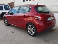 Usado Peugeot 208 Allure 82 CV (60 kW) 2014 Rojo Utilitario