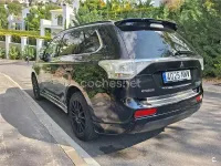 Usado Mitsubishi Outlander P-HEV 203 CV (149 kW) 2014 Negro SUV