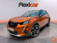 Usado Peugeot 2008 Allure 131 CV (96 kW) 2021 Naranja SUV