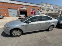 Usado Ford Mondeo Ghia 140 CV (102 kW) 2009 Gris / plata Berlina
