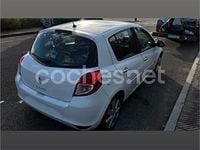 Usado Renault Clio II Dynamique 85 CV (62 kW) 2009 Blanco Berlina