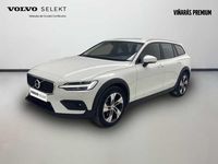 Usado Volvo V60 2021 Blanco Familiar