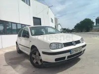 Usado VW Golf IV Advance 110 CV (80 kW) 2002 Blanco Berlina