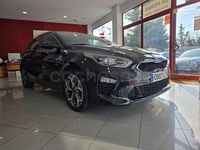 Usado Kia Ceed 136 CV (100 kW) 2021 Negro Utilitario