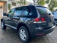Usado VW Touareg R 174 CV (127 kW) 2005 Gris / plata SUV