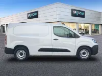 Usado Fiat Doblò 100 kW (137 CV) 2024 Blanco Monovolumen