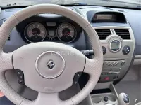 Usado Renault Mégane Cabriolet Privilege 136 CV (100 kW) 2006 Negro Descapotable