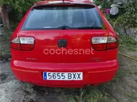 Usado Seat Leon 110 CV (80 kW) 2002 Rojo Utilitario
