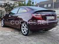 Usado Mercedes C200 Sport Edition 122 CV (89 kW) 2007 Granate Berlina