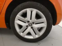 Usado Renault Clio V Intens 91 CV (66 kW) 2022 Naranja Berlina