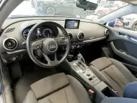 Usado Audi A3 Sportback e-tron Premium 204 CV (150 kW) 2020 Azul Utilitario