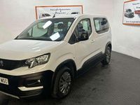 Usado Peugeot Rifter Active 100 kW (136 CV) 2023 Blanco Monovolumen
