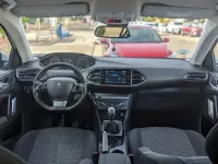 Usado Peugeot 308 SW Style 130 CV (95 kW) 2019 Blanco Familiar