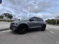 Usado VW T-Roc Advance 150 CV (110 kW) 2022 Gris / plata SUV