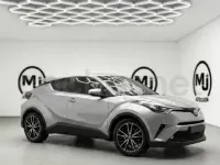 Usado Toyota C-HR Advance 122 CV (89 kW) 2017 Gris / plata SUV