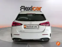 Usado Mercedes A180 136 CV (100 kW) 2019 Blanco Berlina