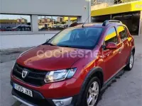 Usado Dacia Sandero Stepway 90 CV (66 kW) 2015 Rojo Berlina