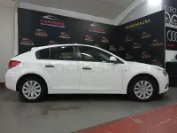 Usado Chevrolet Cruze LS 124 CV (91 kW) 2012 Blanco Berlina