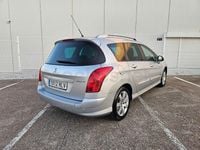 Usado Peugeot 308 SW Family 92 CV (67 kW) 2012 Gris / plata Familiar