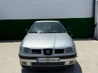 Usado Seat Cordoba Stella 75 CV (55 kW) 2002 Gris / plata Familiar