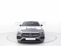 Usado Mercedes CLA200 Shooting Brake 163 CV (119 kW) 2019 Gris / plata Familiar