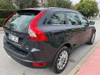 Käytetty Volvo XC60 Summum 175 HP (128 kW) 2010 Musta Katumaasturi