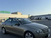 Usado Mercedes C200 136 CV (100 kW) 2010 Beige Berlina