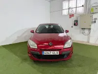 Usado Renault Mégane Expression 105 CV (77 kW) 2009 Granate Berlina