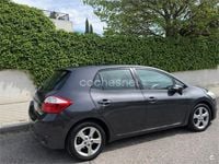 Usado Toyota Auris Active 90 CV (66 kW) 2010 Gris / plata Utilitario