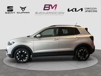 Usado VW T-Cross Advance 110 CV (80 kW) 2022 Gris SUV