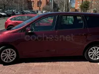 Usado Renault Grand Scénic 110 CV (80 kW) 2014 Granate Monovolumen