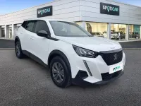 Usado Peugeot 2008 Active 110 CV (80 kW) 2021 Blanco SUV