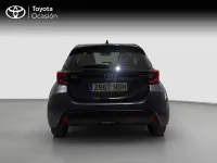 Usado Toyota Yaris 116 CV (85 kW) 2025 Gris Utilitario