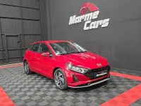 Usado Hyundai i20 100 CV (73 kW) 2024 Granate Utilitario