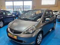 Usado Honda Jazz ES 83 CV (61 kW) 2004 Gris Utilitario