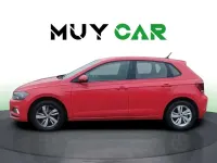 Usado VW Polo Advance 80 CV (58 kW) 2021 Rojo Utilitario