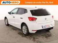 Usado Seat Ibiza Reference 75 CV (55 kW) 2017 Blanco Berlina