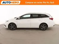 Usado Toyota Auris Hybrid Edition 136 CV (100 kW) 2018 Blanco Familiar