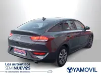 Usado Hyundai i30 120 CV (88 kW) 2018 Gris / plata Berlina