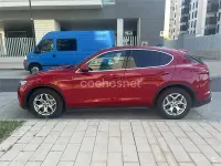 Usado Alfa Romeo Stelvio 180 CV (132 kW) 2018 Rojo SUV