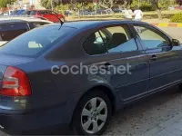 Usado Skoda Octavia Elegance 140 CV (102 kW) 2008 Gris / plata Berlina